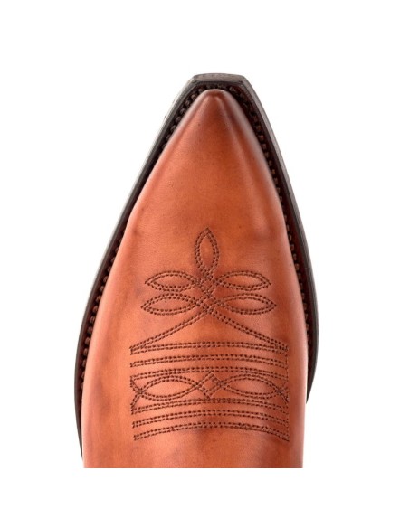 BOTA COWBOY VINTAGE COGNAC 472 MAYURA BOTA COWBOY VINTAGE COGNAC 472 MAYURA