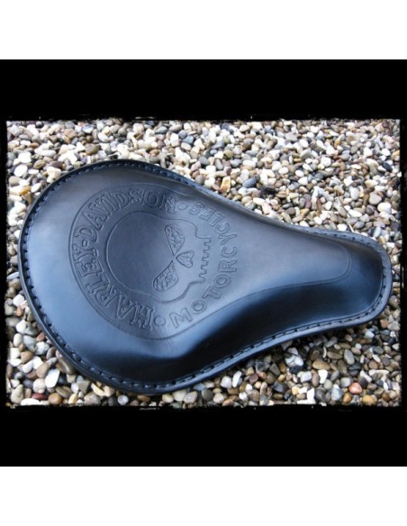 ASIENTO SOLO SKULL UNIVERSAL HARLEY DAVIDSON NEGRO
