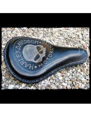 ASIENTO SOLO SKULL IRON UNIVERSAL HARLEY DAVIDSON NEGRO