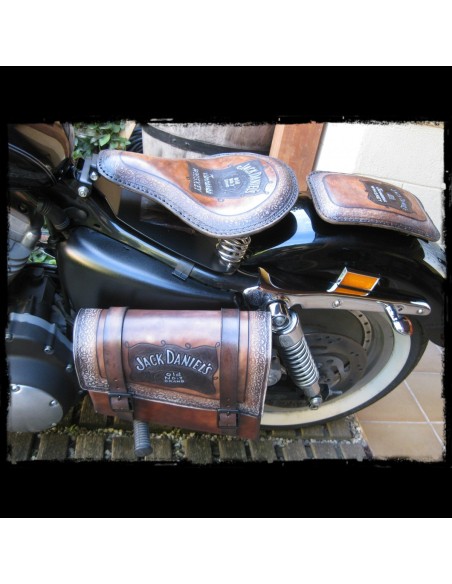 TACO ASIENTO PIEL VENTOSAS JACK DANIELS UNIVERSAL