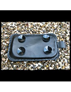 TACO ASIENTO PIEL VENTOSAS CRUZ MALTA BLACK UNIVERSAL 2