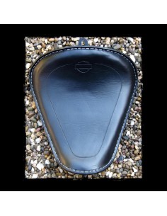 ASIENTO SOLO BLACK LOGO HD PARA SPORTSTER 2010 - UP 2