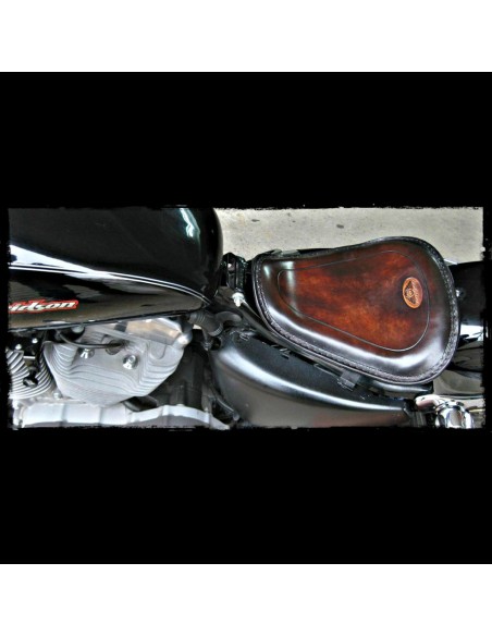 ASIENTO SOLO LEATHER DARK PARA SPORTSTER 2010 - UP ASIENTO SOLO LEATHER DARK PARA SPORTSTER 2010 - UP