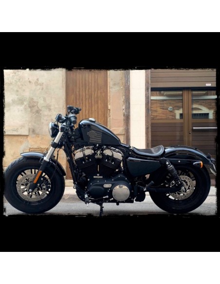 ASIENTO SOLO BAD ASS PARA SPORTSTER 2010 - UP ASIENTO SOLO BAD ASS PARA SPORTSTER 2010 - UP
